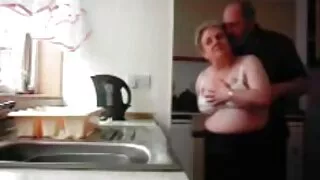 Zabawny ruchanie erotyka starsze panie klienta na naprawę drabiny