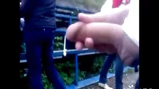 Nosi figlarne majtki ze skórzanymi darmowe filmy dojrzałe paskami i pieprzy się z mężem