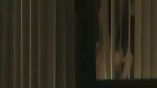 Zabawny blondynka dojrzale filmy erotyczne pieści jej cipki i odbytu