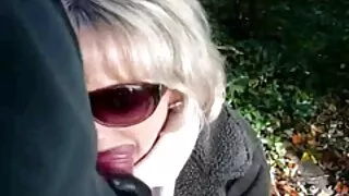 Podekscytowany mamzel siedzi z wibratorem w jej cipki dojrzale sex filmy
