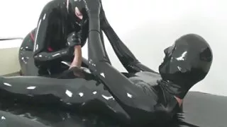Naga gimnastyczka pieprzy się w nirwanie dojrzałe sexi